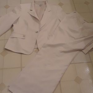 Women's suit jacket and pants